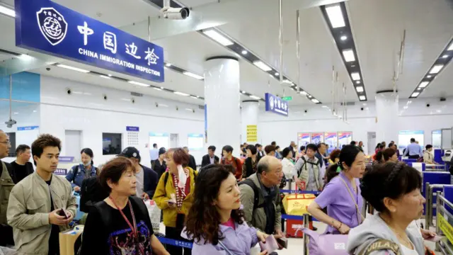 從「勸阻」到限制出境，中國如何重新定義出入境自由？