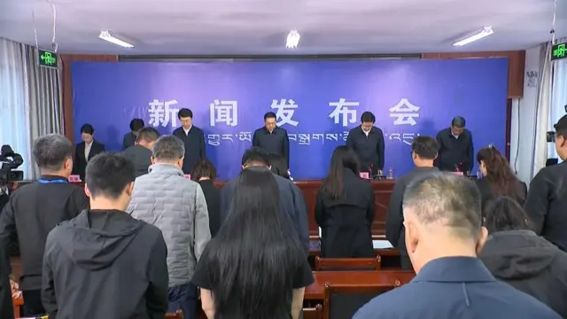 中國:氣候變暖導致尼泊爾—西藏泥石流災難(图2) 中國:氣候變暖導致尼泊爾—西藏泥石流災難