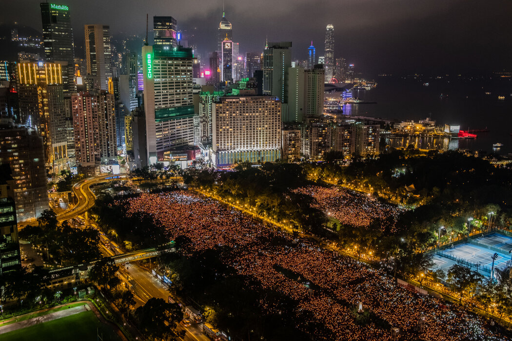 香港天安门事件守夜活动组织者被判入狱(图3) 香港天安门事件守夜活动组织者被判入狱