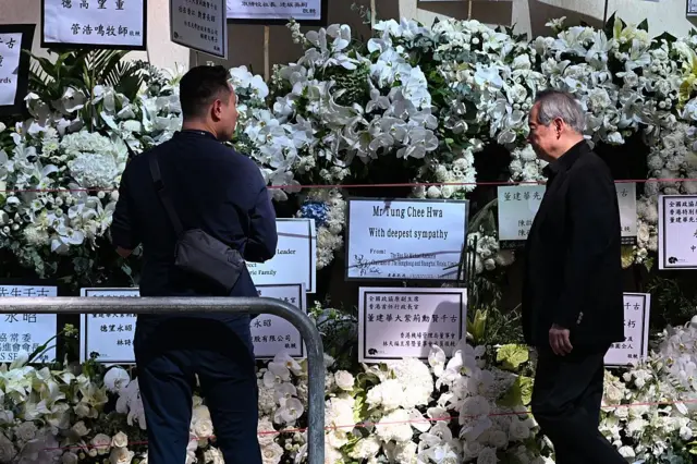 香港首任特首董建華葬禮:規格比照霍英東 石泰峰致悼詞(图2) 香港首任特首董建華葬禮:規格比照霍英東 石泰峰致悼詞