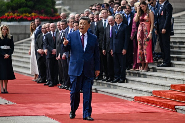 特朗普为何淡化中美竞争、“讨好”习近平(图1) 特朗普为何淡化中美竞争、“讨好”习近平