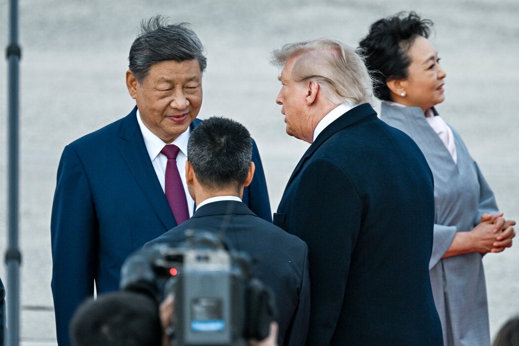 美驻华大使:特朗普曾提议向中国出售武器(图2) 美驻华大使:特朗普曾提议向中国出售武器