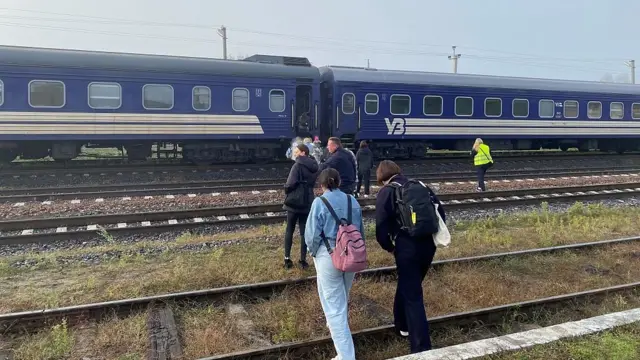 在俄羅斯無人機轟炸中,烏克蘭鐵路冒著恐懼匍匐前進(图2) 在俄羅斯無人機轟炸中,烏克蘭鐵路冒著恐懼匍匐前進